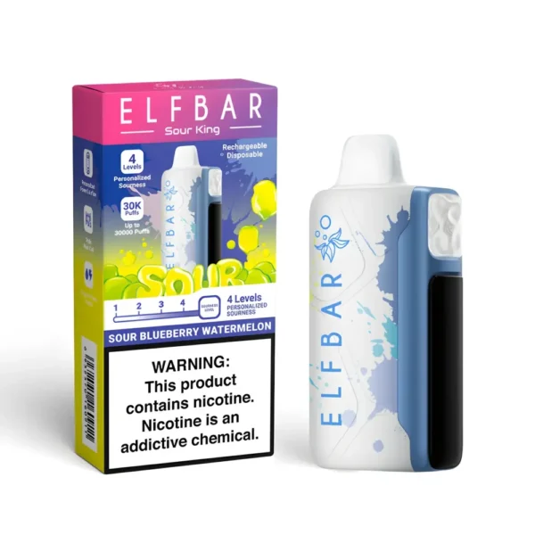 جهاز ELFBAR Sour King 30K بجانب علبته مع نكهة توت أزرق وبطيخ حامض جهاز ELFBAR Sour King 30K بجانب علبته مع نكهة توت أزرق وبطيخ حامض
